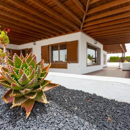 Villa Dorada Villa *